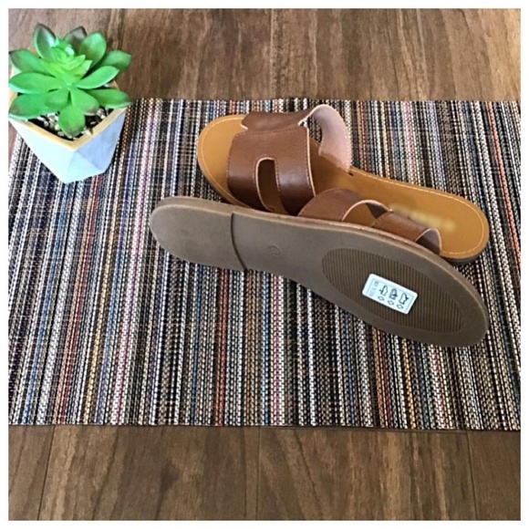 Summer Camel H Cut-out Slide Sandals - Picture 5 of 7